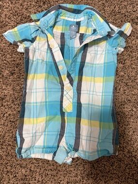 Baby gap boys onesie 3-6month